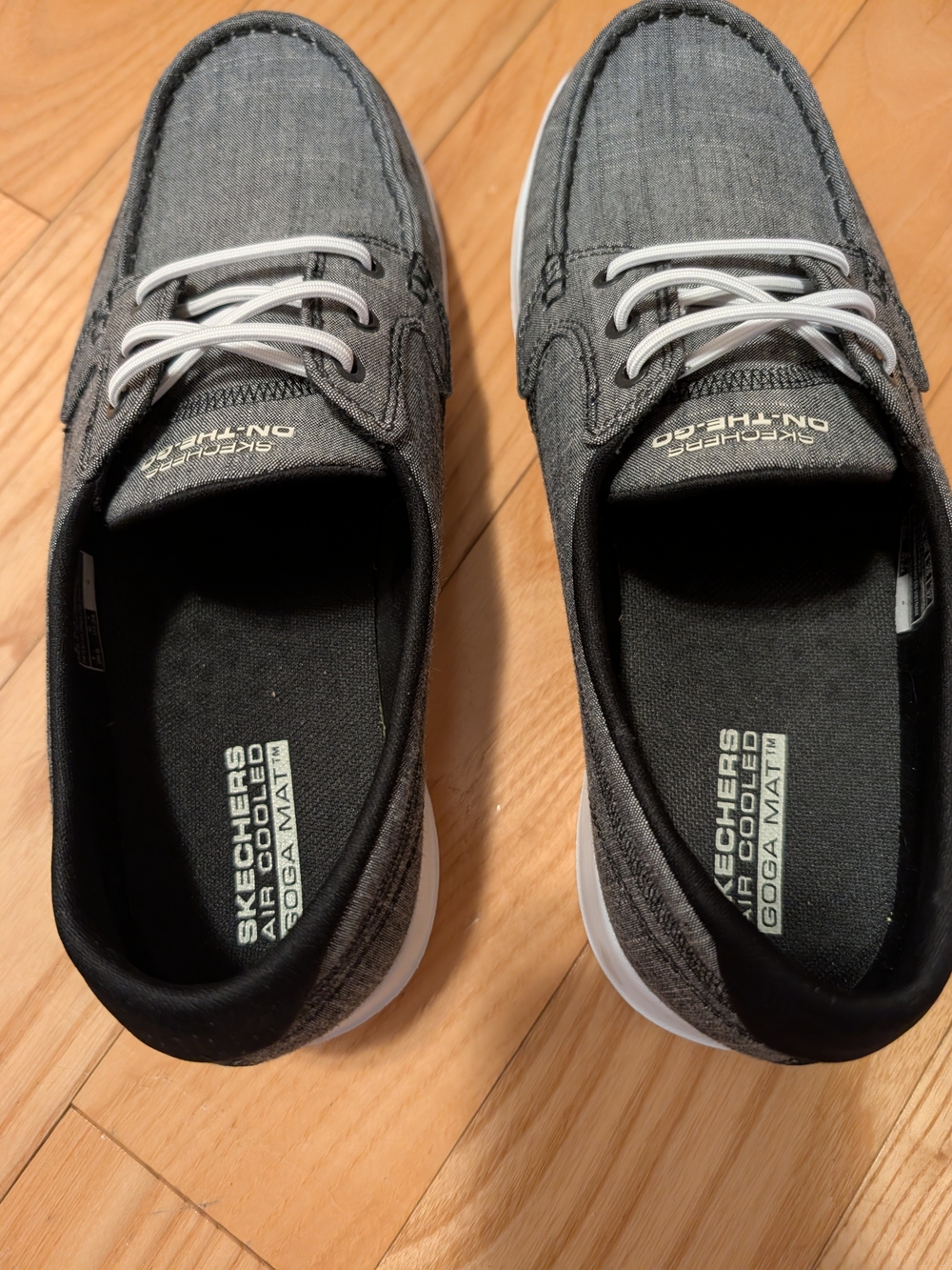 Skechers Air Cooled Gray/Black Canvas Slip On Boat Shoes Sz 8